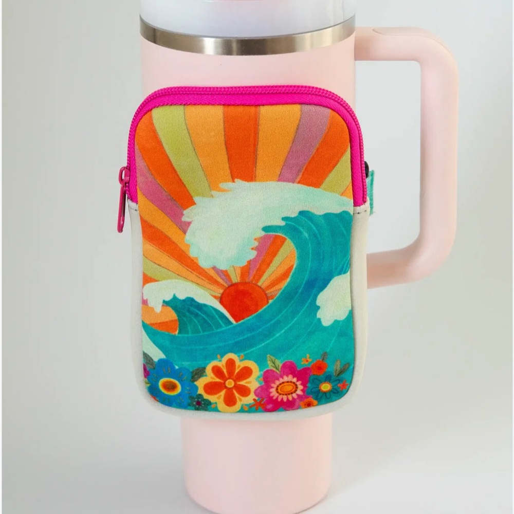 NATURAL LIFE Colorful Wave Water Bottle Zipper Pouch💓Price is firm💓
